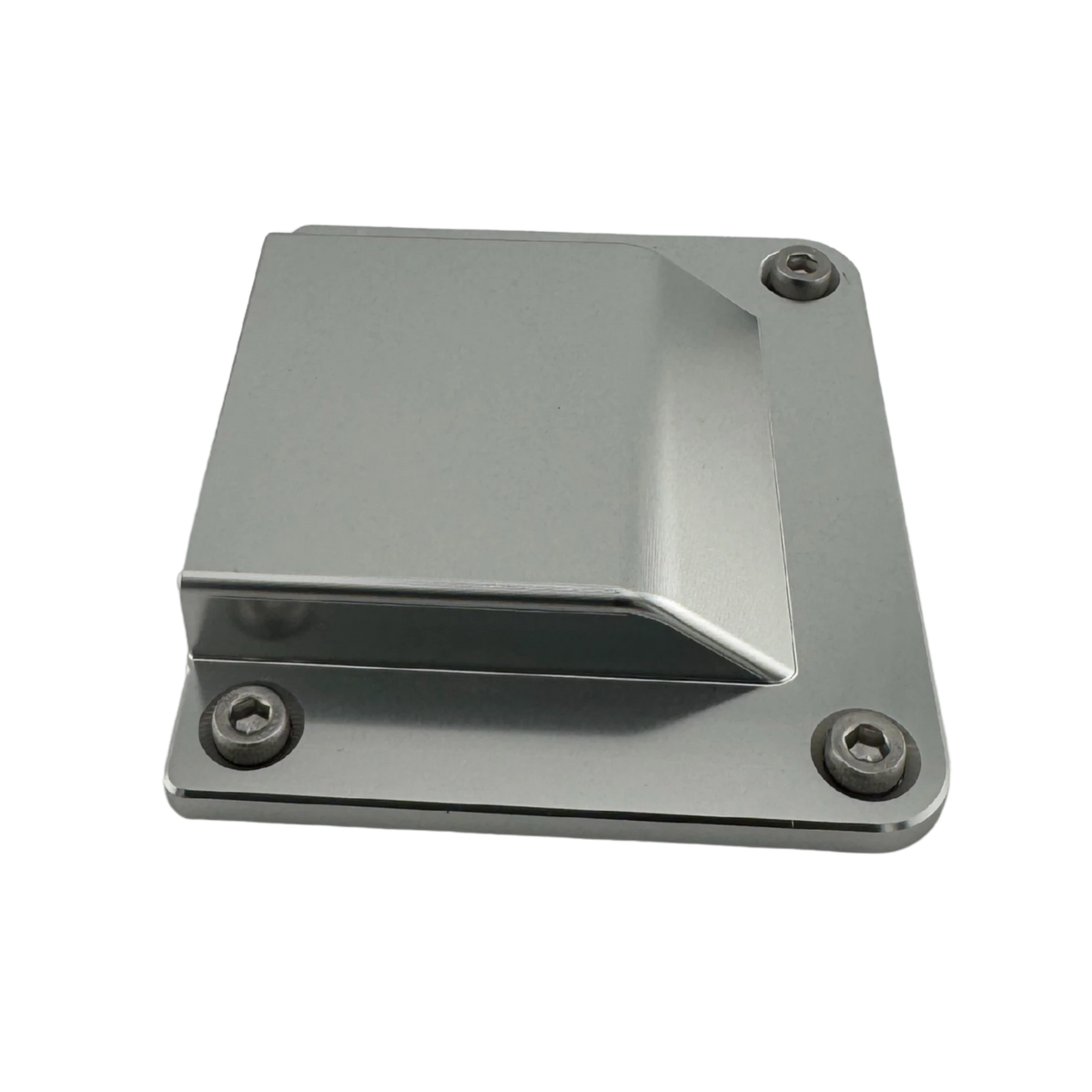 Duskie silver billet aluminum cover for 3-way 50A Anderson connector with stainless hardware.