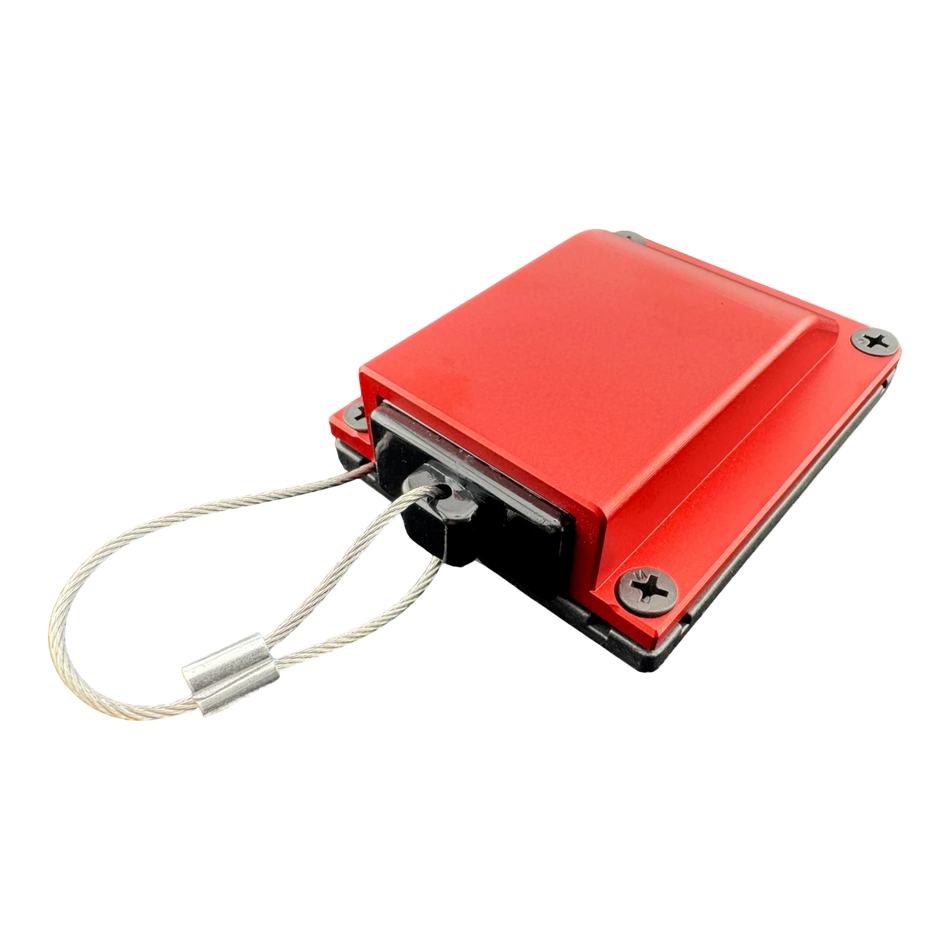 Duskie red billet aluminium housing kit with 2-way 50A connector and dust cap with wire rope.